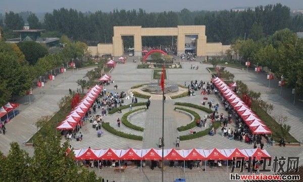 廊坊衛(wèi)生職業(yè)學(xué)院校園環(huán)境