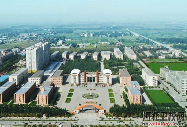 邢臺(tái)醫(yī)學(xué)高等專科學(xué)校校園環(huán)境
