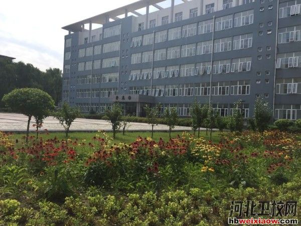 宣化科技職業(yè)學(xué)院宿舍樓