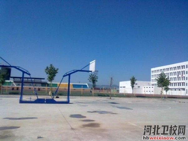 河北勞動關系職業(yè)學院籃球場